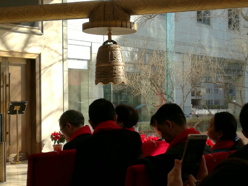 2-敲钟仪式.jpg