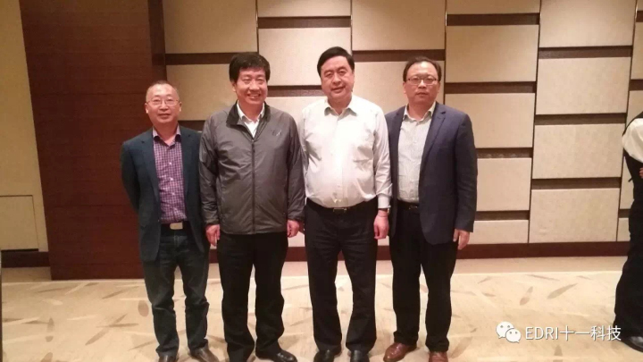 1496505612423028.jpg 3-赵振元同志与刘济东、樊后檐、王明云同志亲切合影.jpg